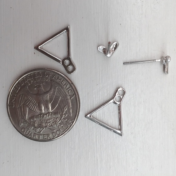 ⚜️[𝟯/$𝟭𝟴]⚜️NEW Triangle Minimalist Jackets - Picture 10 of 12